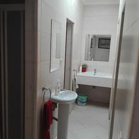 Gold Coast Calm Hostel Lagos